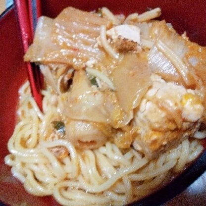 キムチもつ鍋の残りで、ラーメン！とっても美味しかったです(人´∀`*)